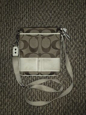 Coach Signature Canvas Crossbody in Tan/Khaki Need Wash